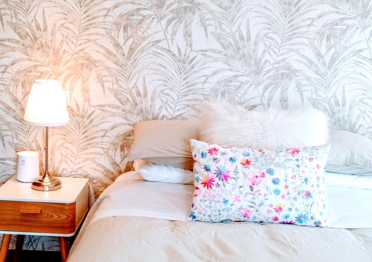 Casa By Anita Guesthouse เอสโปเซนเด ภายนอก รูปภาพ